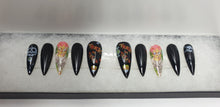 Load image into Gallery viewer, 'Trick or Treat set' press on nail set